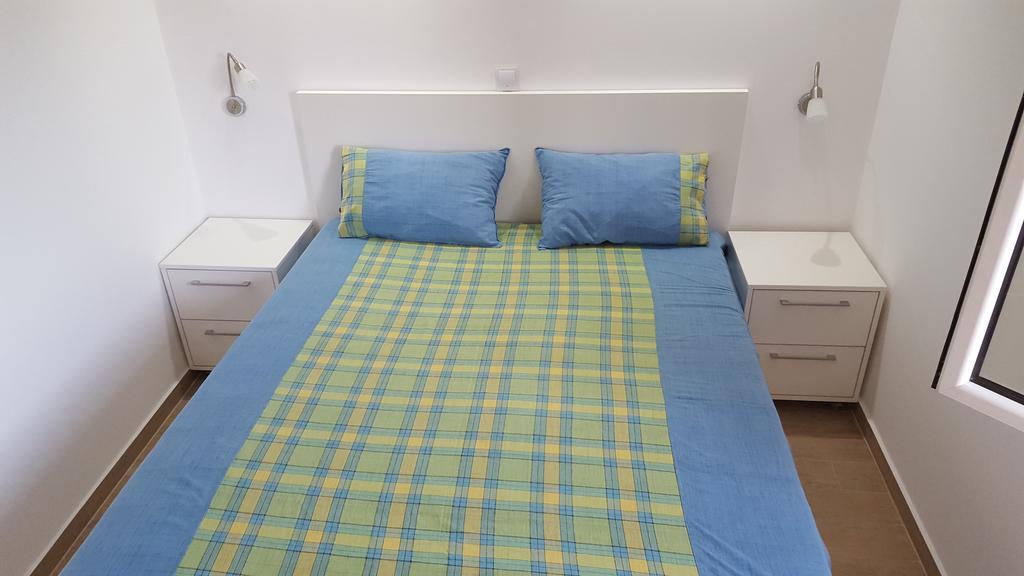 Apartment Milas Tivat Exteriör bild